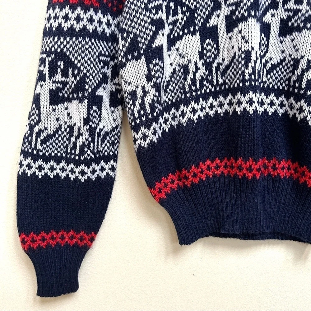 Vintage Fair Isle Nordic Unisex Reindeer Snowflake Christmas Sweater, Size M
